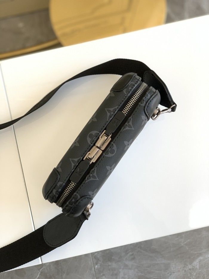 Handbag   Louis Vuitton  M45579  size  21 x 12 x 6.5  cm 