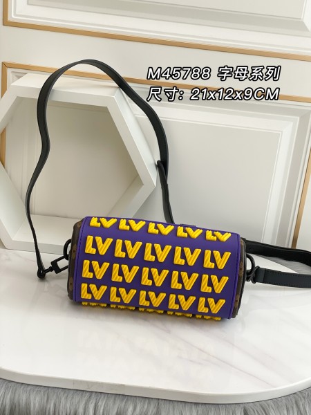  Handbag   Louis Vuitton  M45788   size  21 x 12 x 9  cm 