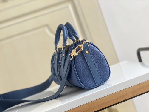 Handbag   Louis Vuitton   M90689   size  21×9×12  cm