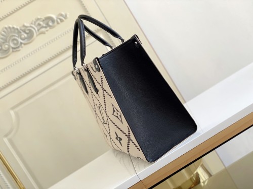 Handbag   Louis Vuitton   M45595  size  35-28-15 cm