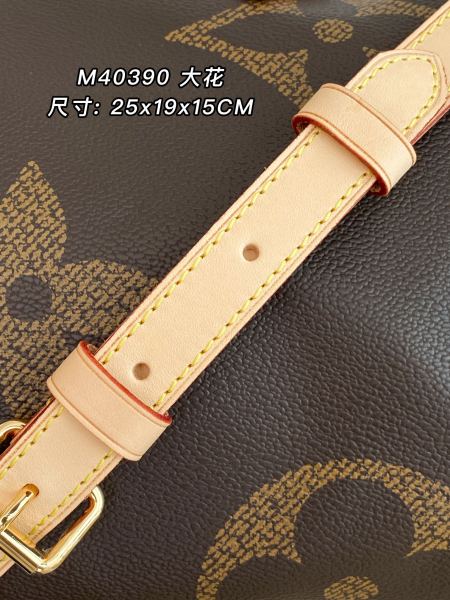  Handbag  Louis Vuitton   M44601  size  25.0×19.0×15.0  cm