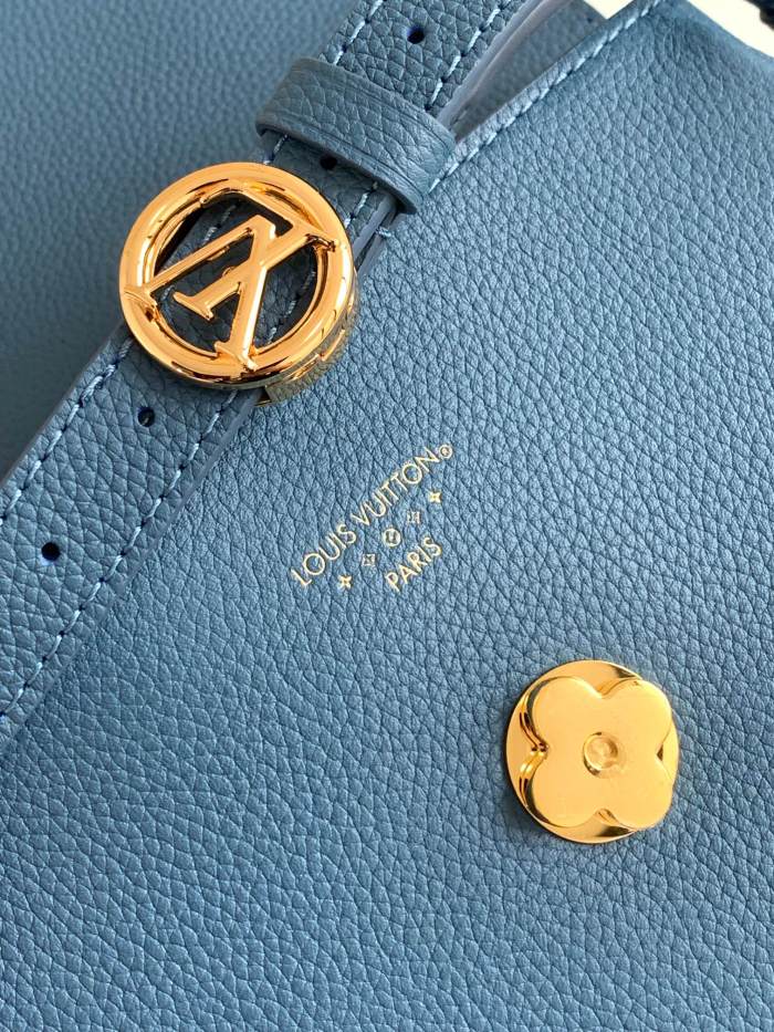 Handbag  Louis Vuitton  M58964  size  21 x 15 x 6.5  cm 