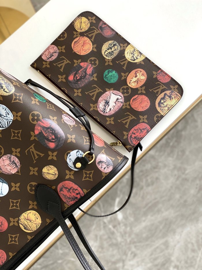  Handbag   Louis Vuitton  M45923  size  31.0 x 28.0 x 14.0  cm