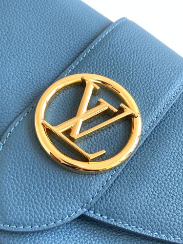 Handbag  Louis Vuitton  M58964  size 25 x 17.5 x 8  cm