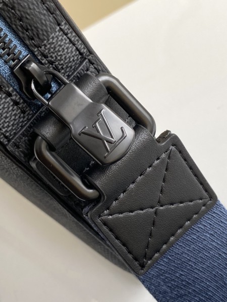 Handbag   Louis Vuitton  N40188  size  26.0 x 17.0 x 5.0 cm