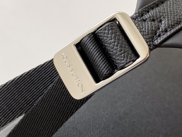  Handbag   Louis Vuitton   30230  size  40x30x20 cm