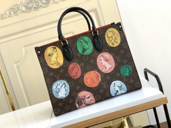 Handbag   Louis Vuitton  M59245  size 35 x 27 x 14  cm