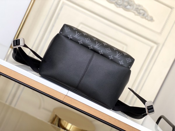  Handbag   Louis Vuitton   30230  size  40x30x20 cm