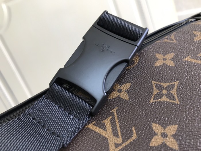 Handbag  Louis Vuitton  44336 size   47.0 x 20.0 x 9.0  cm