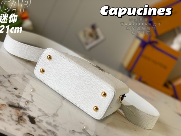 Handbag   Louis Vuitton   M55921  size  21*14*8  cm