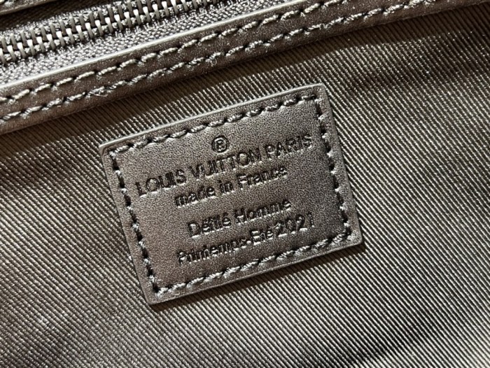 Handbag   Louis Vuitton  M57416   size   45x 27x 20  cm  