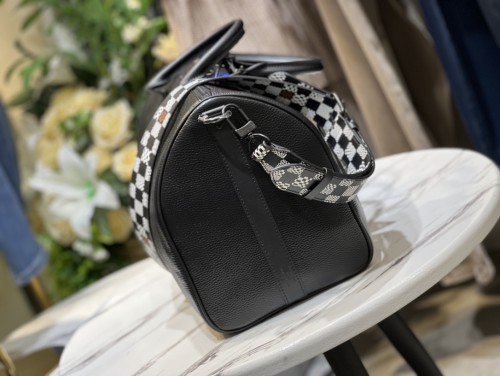 Handbag   Louis Vuitton  M57416   size   45x 27x 20  cm  