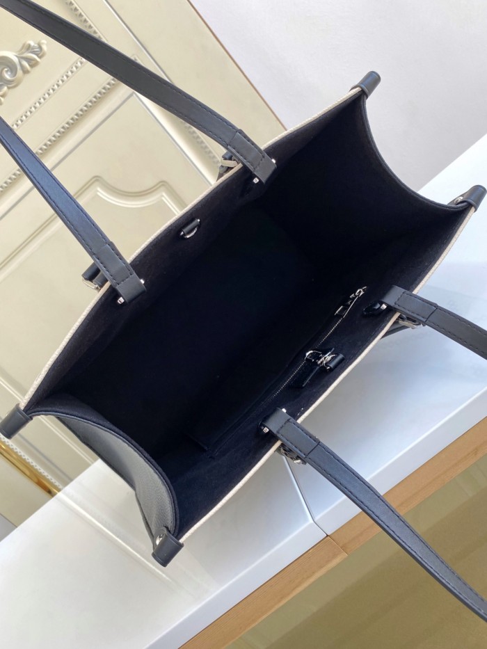 Handbag   Louis Vuitton   M45595  size  35-28-15 cm