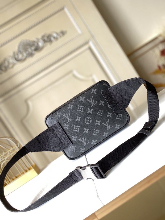  Handbag  Louis Vuitton  M30245  size  21.0 x 17.0 x 5.0 cm 