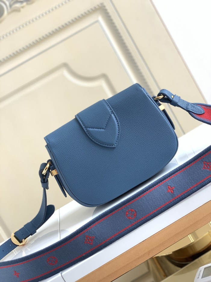 Handbag  Louis Vuitton  M58964  size  21 x 15 x 6.5  cm 