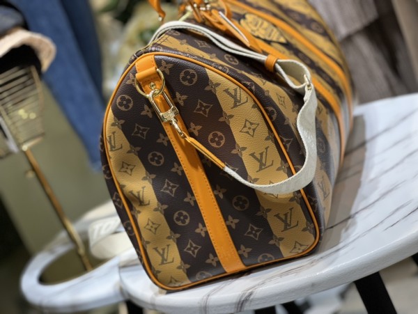  Handbag   Louis Vuitton  M45967  