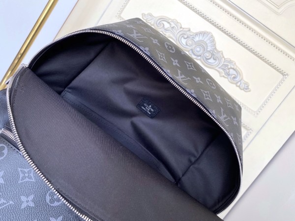  Handbag   Louis Vuitton   30230  size  40x30x20 cm