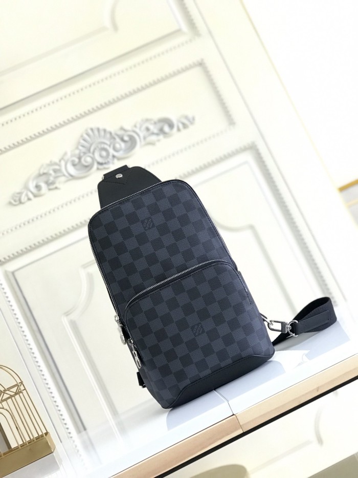 LOUIS VUITTON Avenue Sling Bags N41719 size 20*10*31 cm