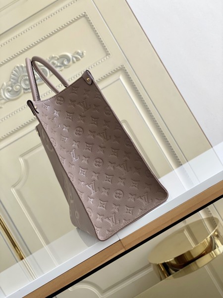  Handbag   Louis Vuitton   M44925   size  41.0 x 34.0 x 19.0 cm