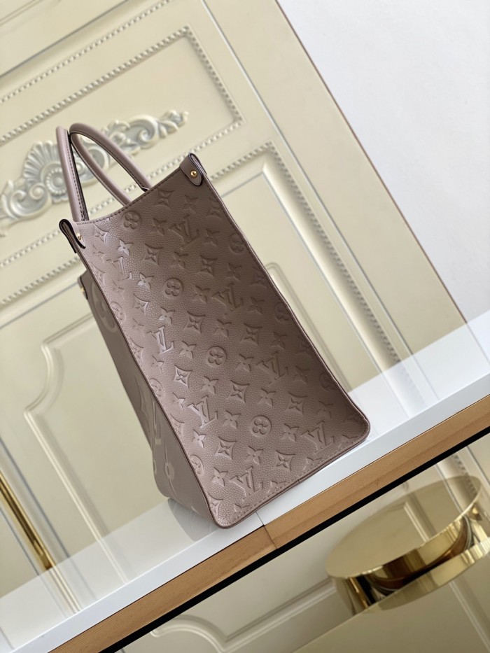  Handbag   Louis Vuitton   M44925   size  41.0 x 34.0 x 19.0 cm