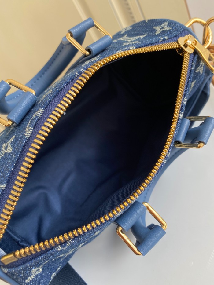 Handbag   Louis Vuitton   M90689   size  21×9×12  cm