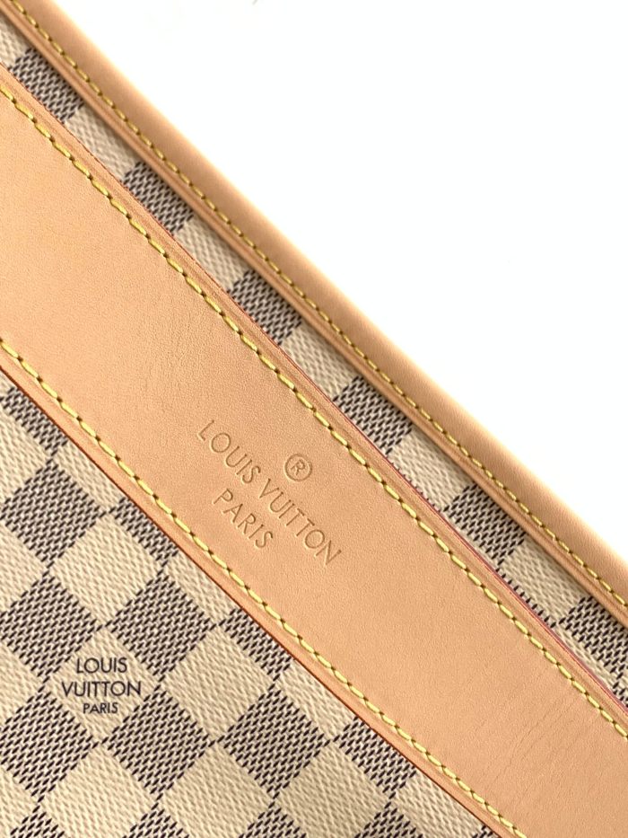 Handbag  Louis Vuitton  M50156  size   41.0×33.0×15.0  cm