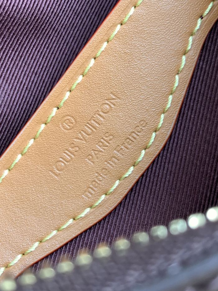 LOUIS VUITTON Boulogne Natural Beige M45832 size L29*W9.5*H16cm