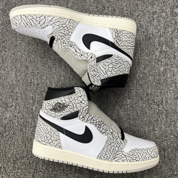 Jordan 1 Retro High OG White Cement