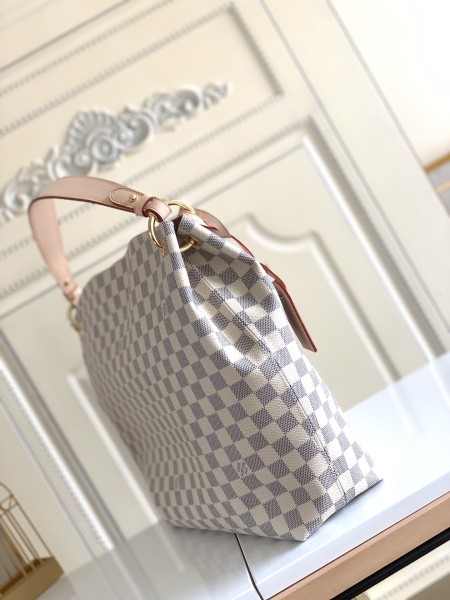  Handbag   Louis Vuitton    M42232   size  35.5 × 14.0× 33.5 cm