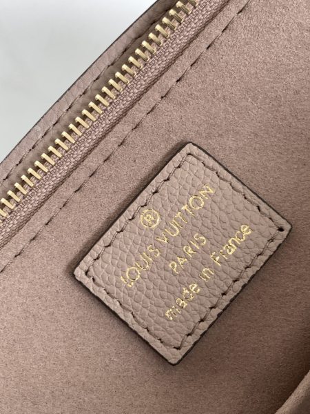 Louis Vuitton Petit Palais Empreinte Leather Dove/Cream M58914 size 29*12.5*18 cm