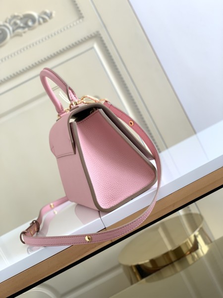   Handbag   Louis Vuitton  M57093  size  17.0 x 25.0 x 11.0   cm