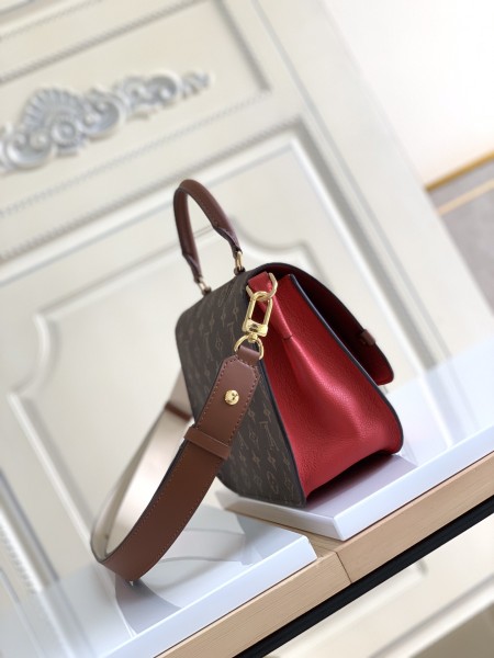  Handbag   Louis Vuitton  M 44353  size  26-19-9.5  cm