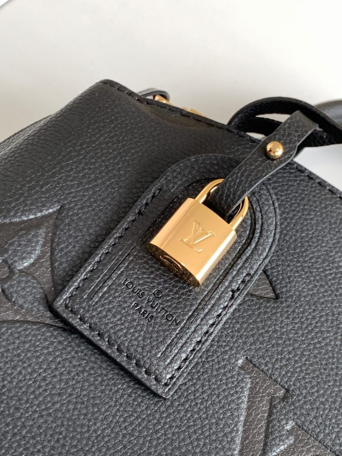  Handbag   Louis Vuitton  58916  size  29 x 18 x 12.5  cm 