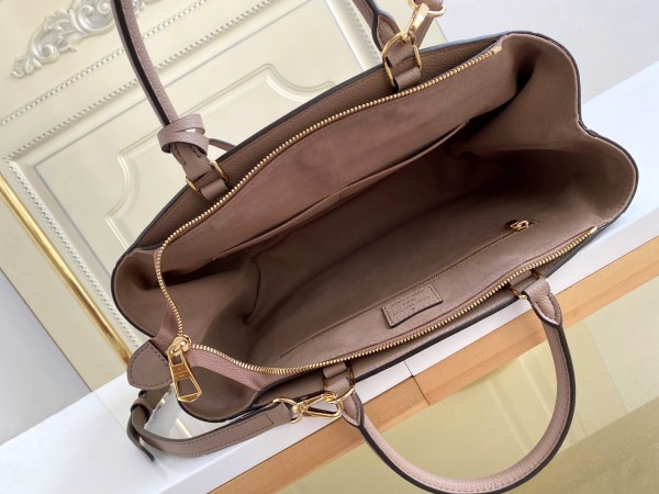  Handbag  Louis Vuitton  M45833 size  34 x 24 x 15  cm