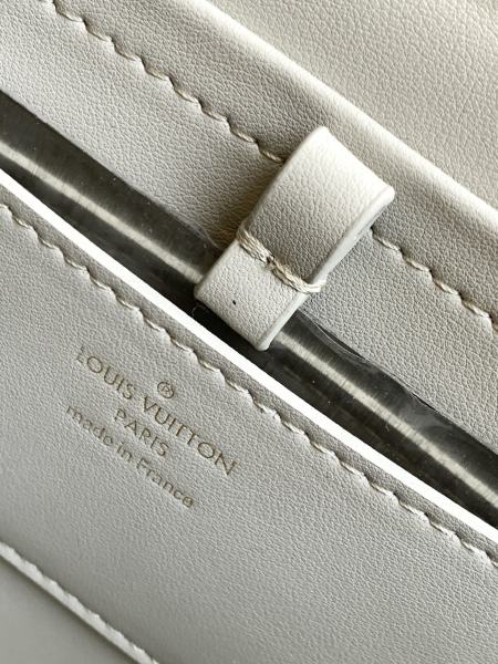  Handbag   Louis Vuitton  M57090  size 29.0×21.0×12.  cm