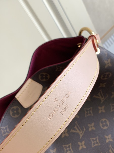  Handbag   Louis Vuitton  N43701  size   30.0 × 9.5 × 29.0  cm