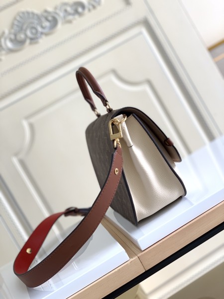 Handbag   Louis Vuitton   M 44353  size  26-19-9.5  cm  