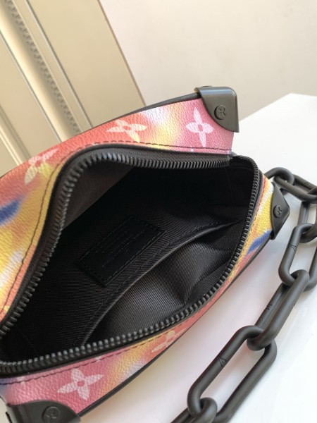  Handbag   Louis Vuitton  M80952  size  18.5 x 13.0 x 8.0  cm