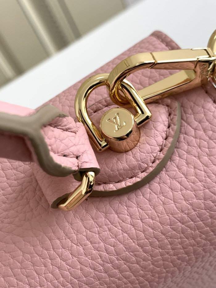   Handbag   Louis Vuitton  M57093  size  17.0 x 25.0 x 11.0   cm