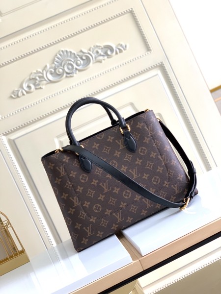  Handbag   Louis Vuitton  M43550  size  34.0 x 24.0 x 13.0 cm