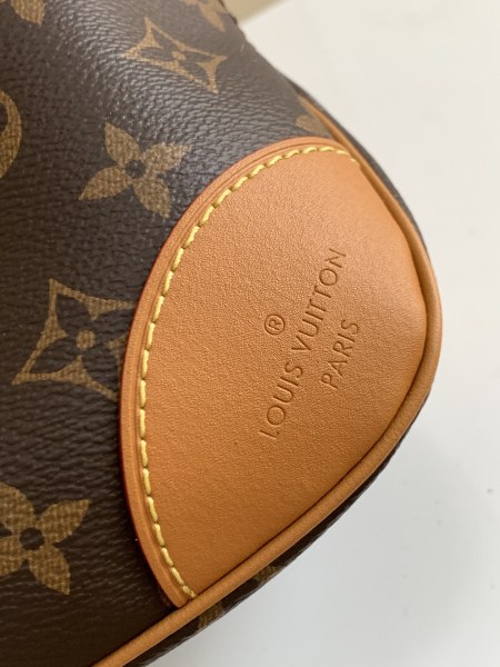 LOUIS VUITTON Boulogne Natural Beige M45832 size L29*W9.5*H16cm