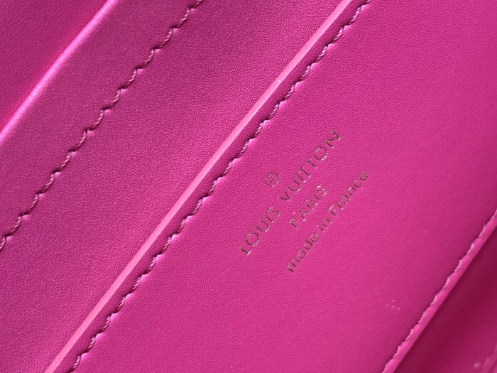  Handbag   Louis Vuitton   M57093   size  17.0 x 25.0 x 11.0  cm 