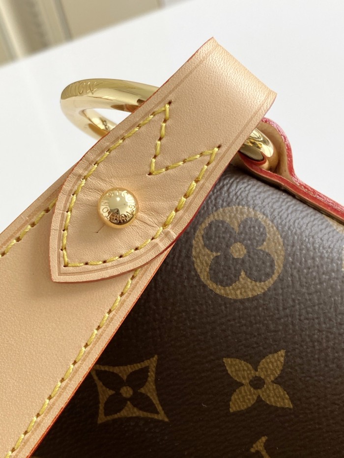 Handbag   Louis Vuitton   M40353  size  52.0 × 30.0 × 20.0  cm