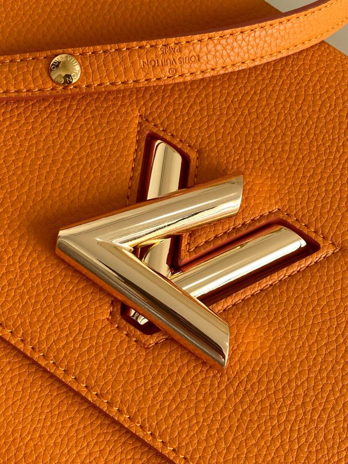  Handbag   Louis Vuitton  M57090  size  29.0×21.0×12  cm