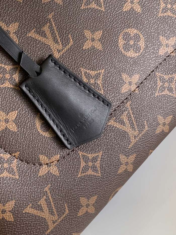  Handbag   Louis Vuitton  M43550  size  34.0 x 24.0 x 13.0 cm