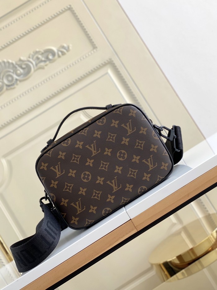  Handbag  Louis Vuitton  M45806  size  22 x 18 x 8  cm