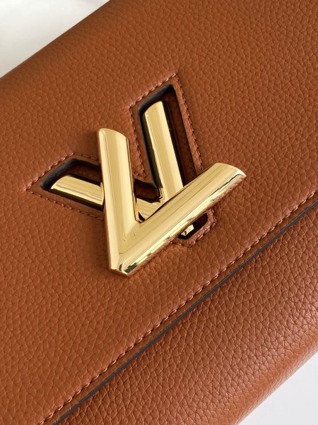  Handbag  Louis Vuitton   M57093  size  17.0 x 25.0 x 11.0  cm