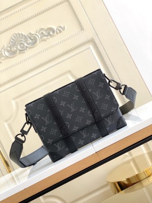 Handbag   Louis Vuitton   M45727  size  24 x 18 x 5.5  cm  