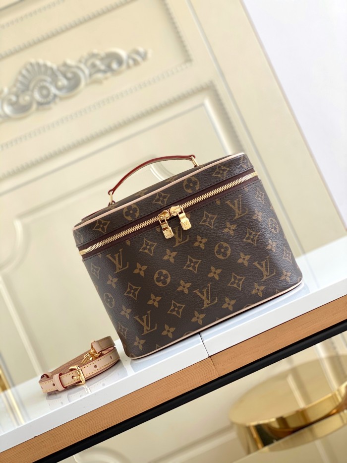 LOUIS VUITTON Canvas With Leather Makeup Bags Handbags Small Size Women's Brown M42265 size 24*14.5*18 cm