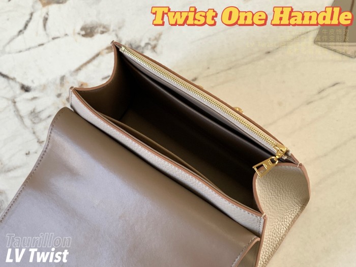  Handbag   Louis Vuitton  M57214   size   17.0 x 25.0 x 11.0  cm